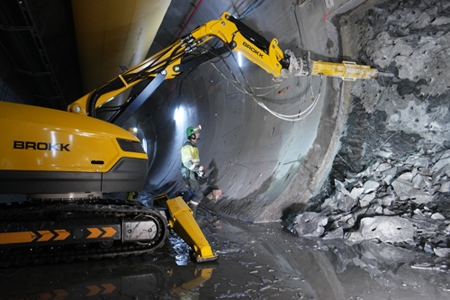 Brokk 500, Nedbrydningsrobot