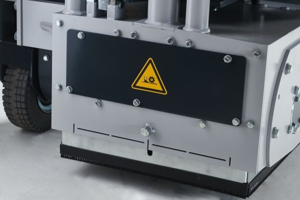 Schwamborn BEF400RC, Fræser