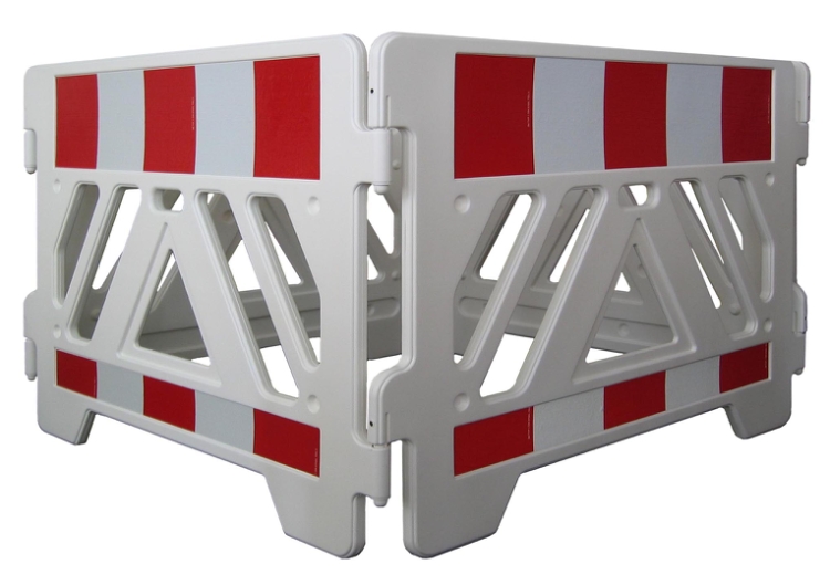 Spærrebomsæt, Plast