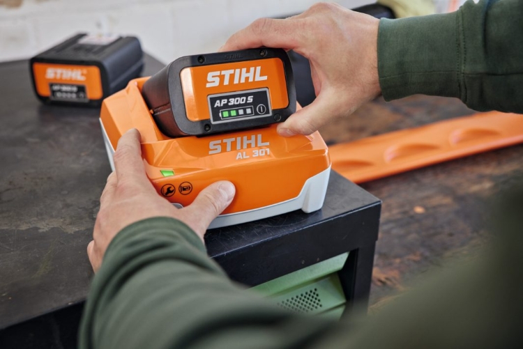 STIHL Hurtiglader AL 301